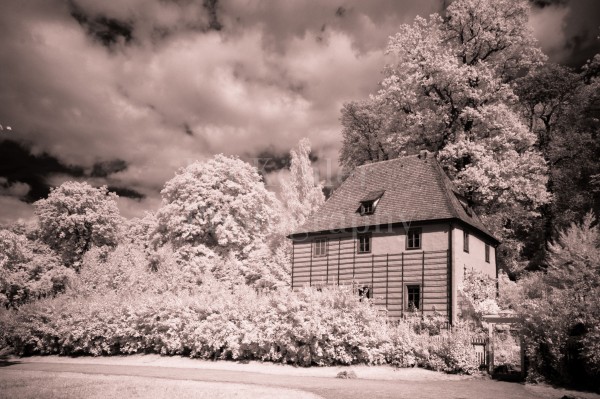GOEHTES-GARTENHAUS-02